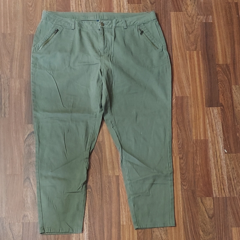 Faded Glory Green Chinos Relaxed Fit